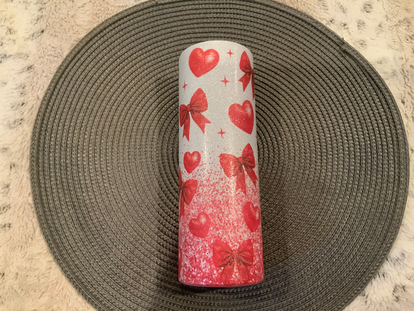 Hearts and bows glitter red