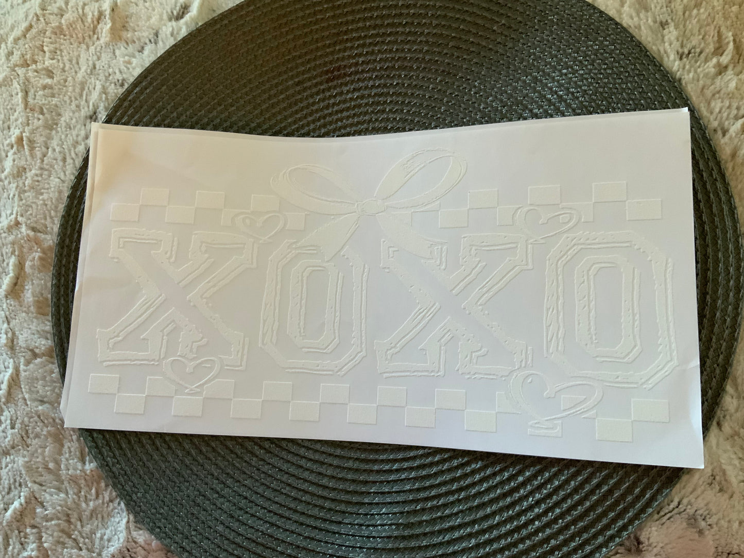 Xoxo bow checker white