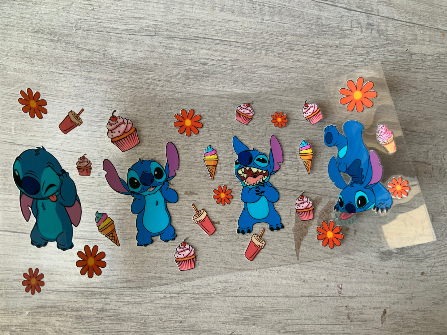 Stitch cupcakes