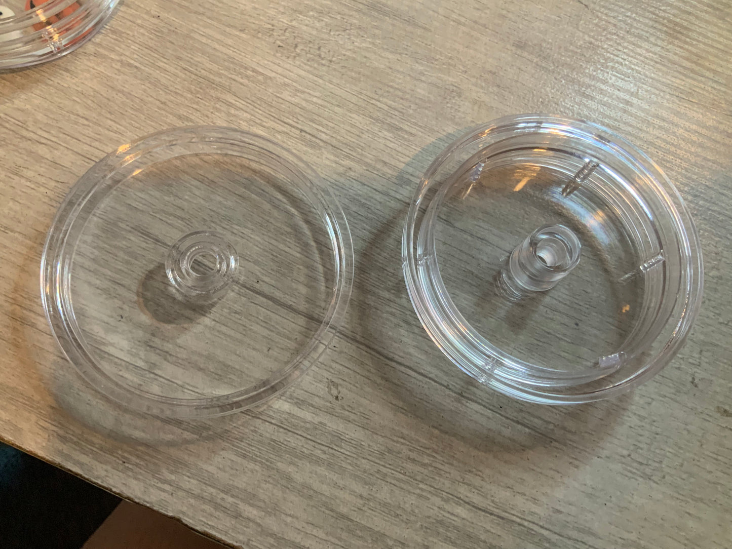 Shaker lids