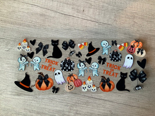 Trick or treat cat, mummy, pumpkins