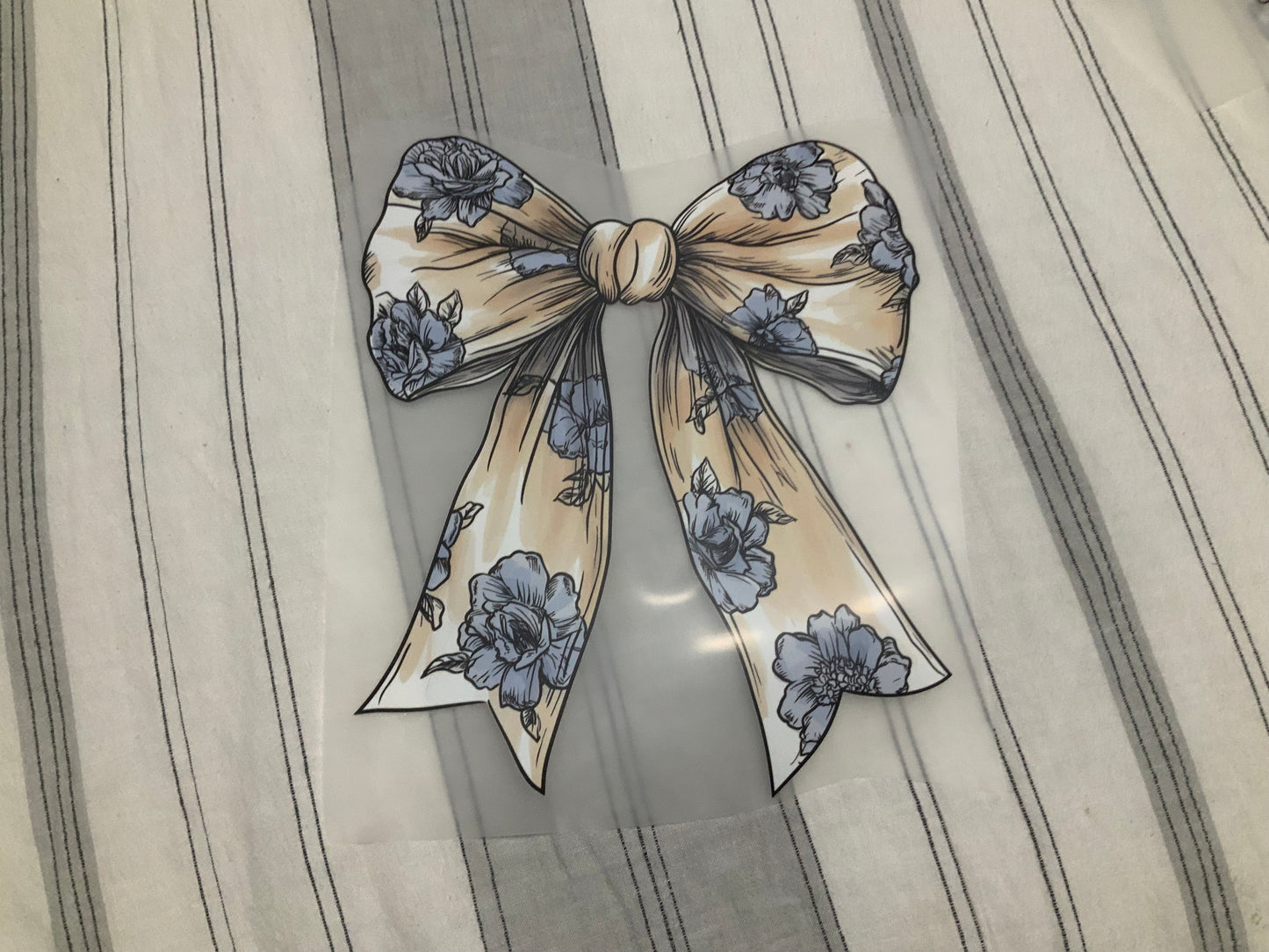 Bow floral yellow and blue