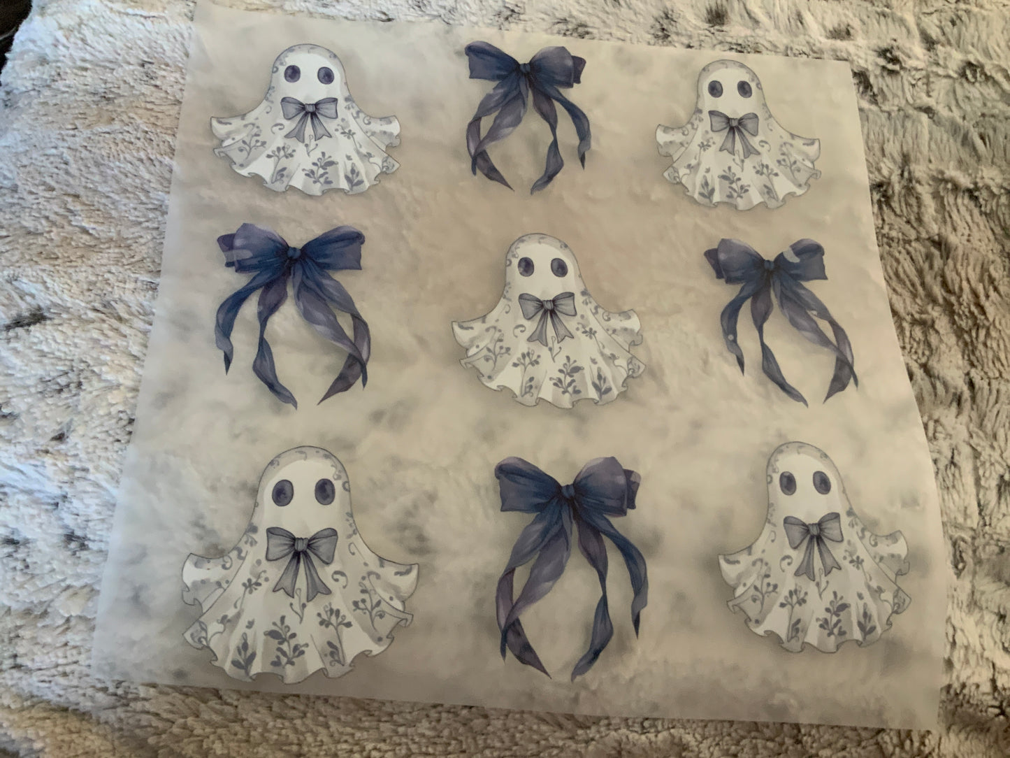 Ghosts bows blue